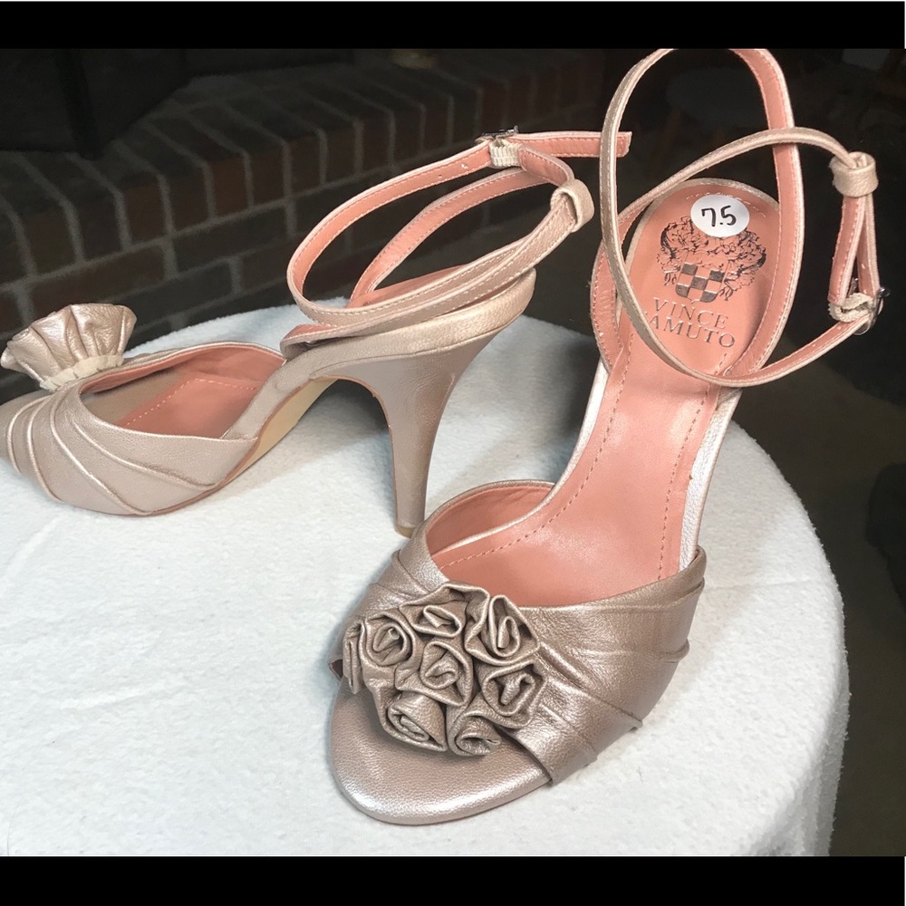 Blush/Taupe Vince Camino Sandals size 7.5